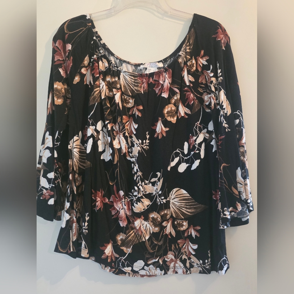 Avenue Elegant Floral Blouse in Black and Brown